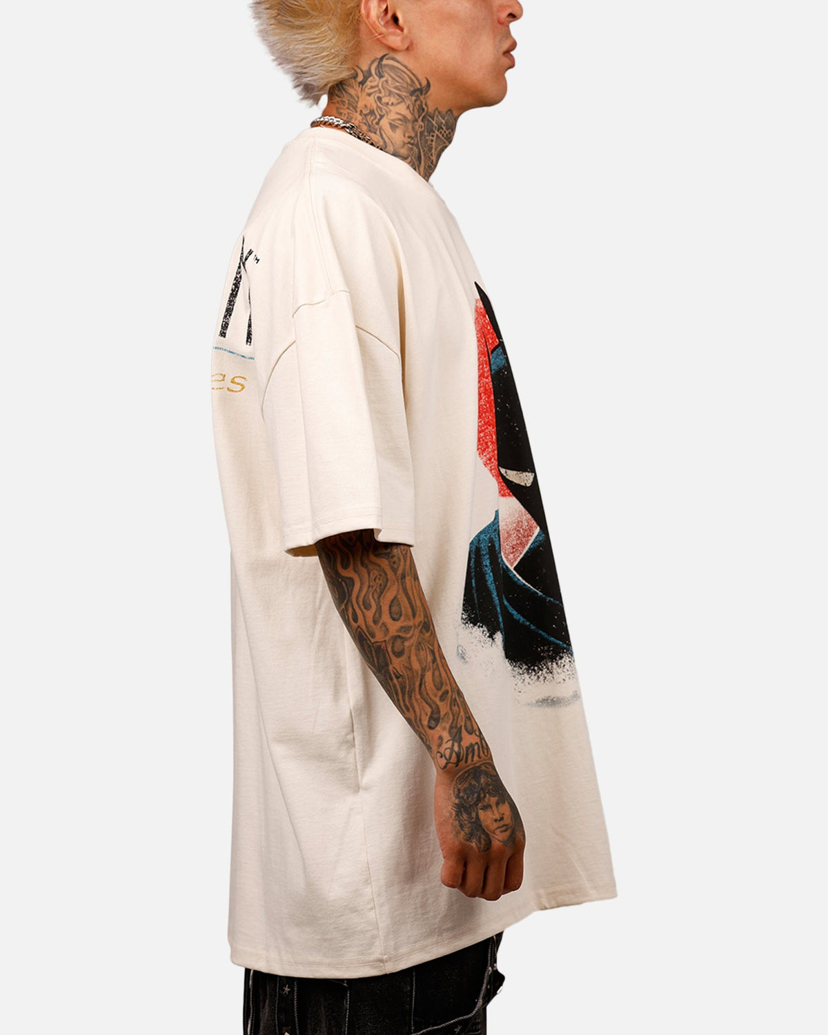 73Studio X DC 97' Batman Heavyweight T-Shirt Off White