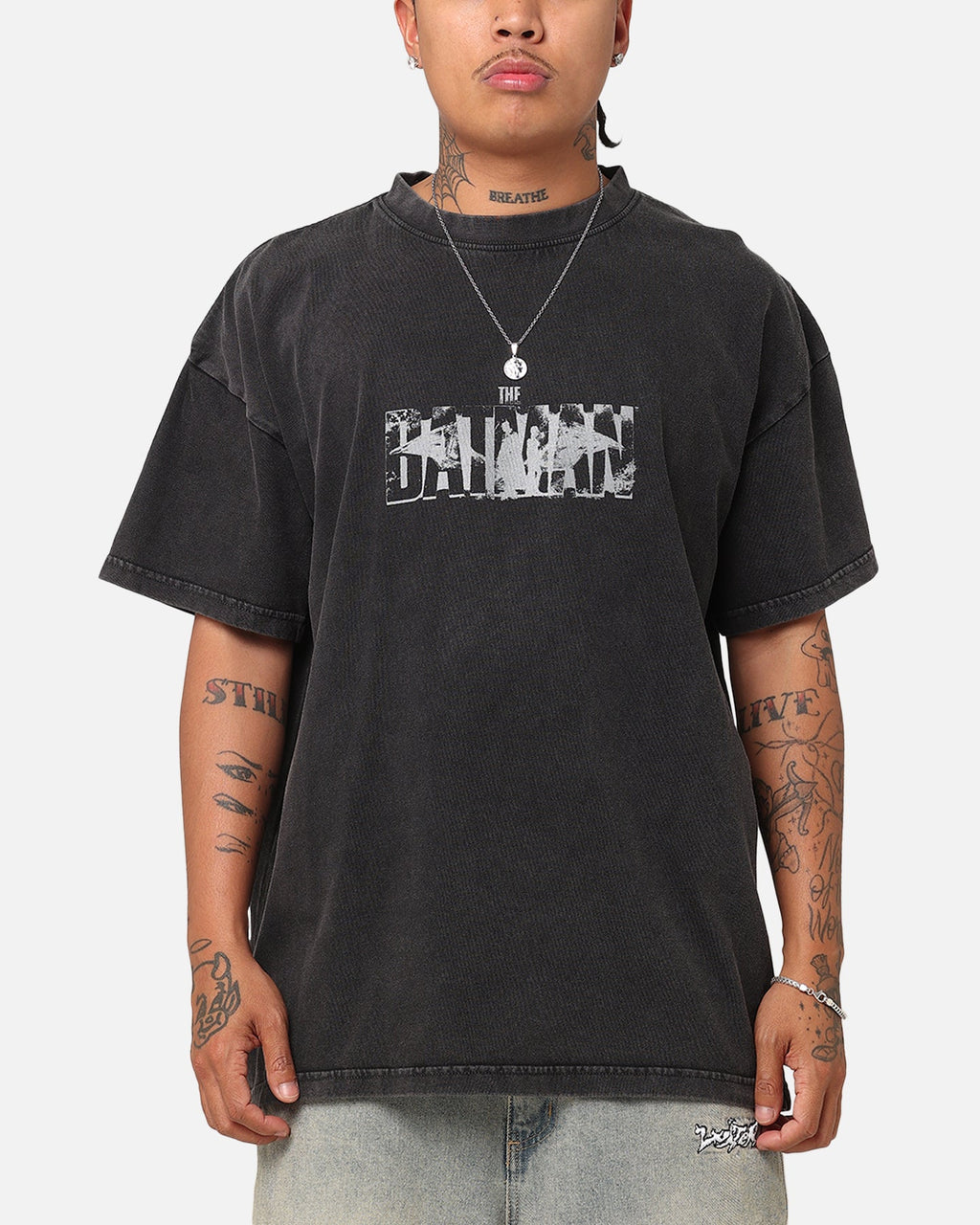 73Studio X DC Batman Dark Logo Vintage T-Shirt Black Acidwash